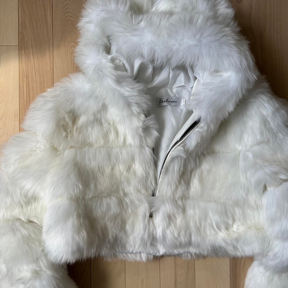Faux Fur Cropped Hooded Jacket – Soft White, Luxe Look - Picture 5 of 8